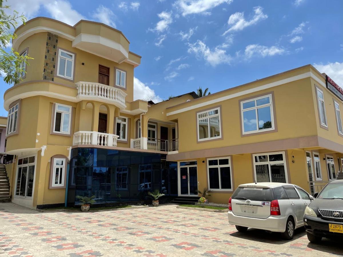 Moments Park Motel Dar es Salaam Eksteriør billede