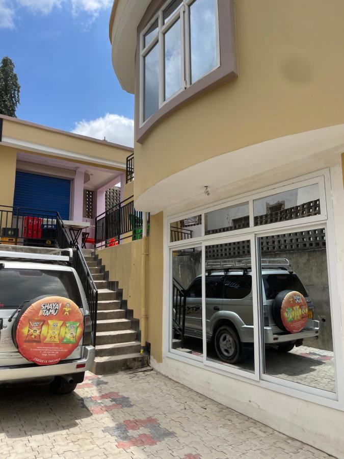 Moments Park Motel Dar es Salaam Eksteriør billede